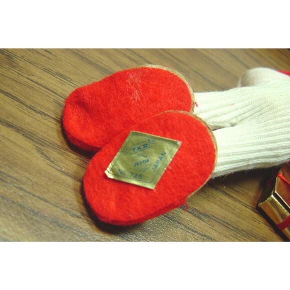 JESTIA T.K.R. SLEEPY CHILD WITH GIFT FABRIC FIGURINE--JAPAN--#725 - Picture 4 of 5